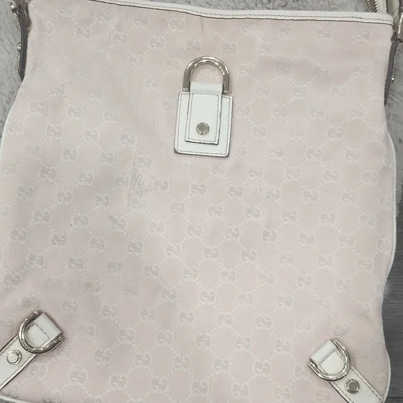 Gucci Pink Crossbody Bag with Gold Accents - Picture 3 of 15